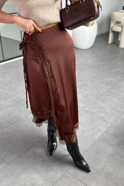 ACI KAHVE DANTELLİ BAĞLAMA DETAY SATEN ETEK