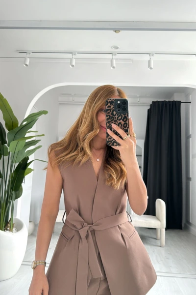 Açık Kahve Kuşaklı pileli yelek