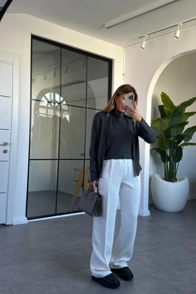 ANTRASİT İÇİNDEN BLUZ DETAYLI HIRKA