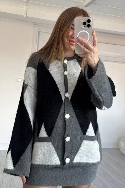 Antrasit-Siyah Baklava Desen Düğmeli Sakallı Hırka