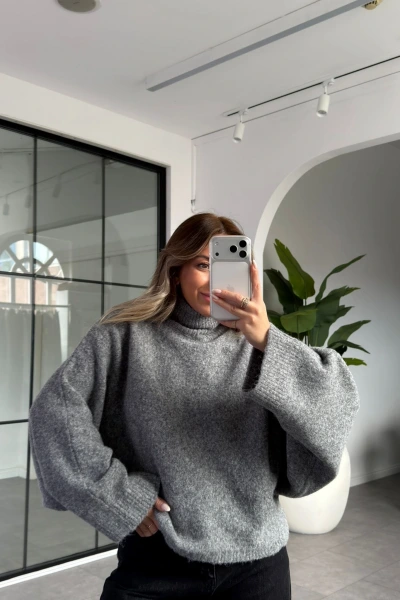 ANTRASİT YUMUŞACIK DOKULU YARASA KOL TRİKO