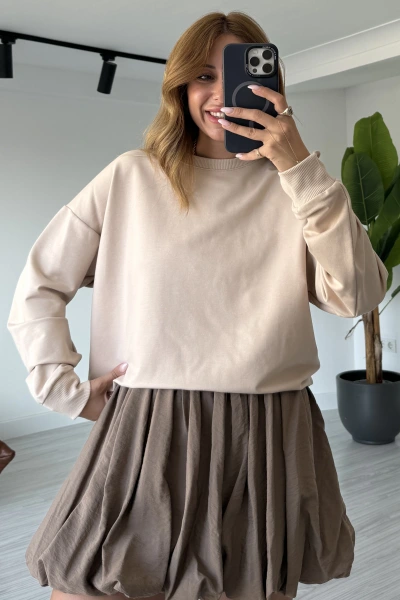 Bej Basic Sweatshirt