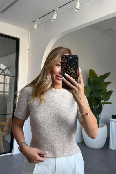 BEJ BİSİKLET YAKA YUMUŞAK DOKULU KAZAK