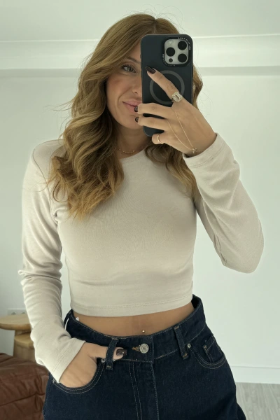 Bej Marka Model Crop Uzun Kollu Bluz