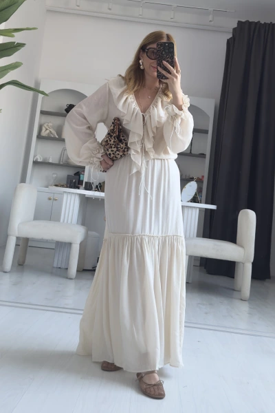 Bej Uzun Fırfırlı Tasarım Elbise