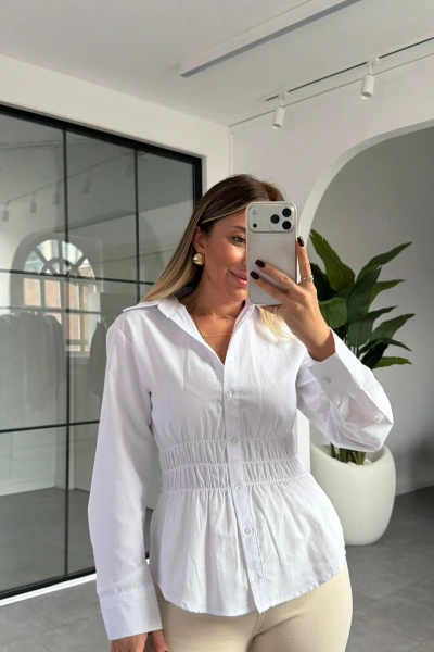 BEYAZ BELİ LASTİKLİ GÖMLEK