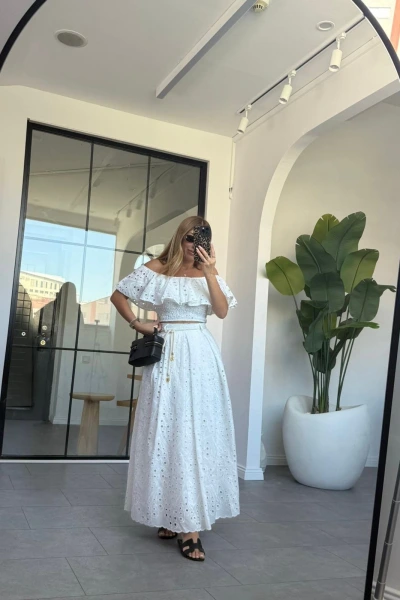 BEYAZ FİSTO ETEKLİ TAKIM