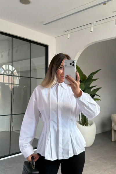 BEYAZ PENSLİ GÖMLEK