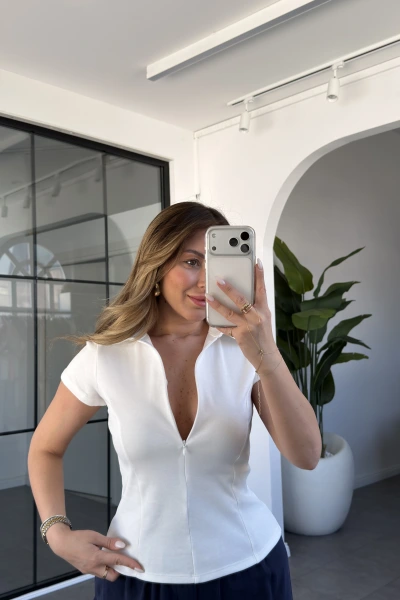 BEYAZ POLO YAKA FERMUARLI BLUZ 3232