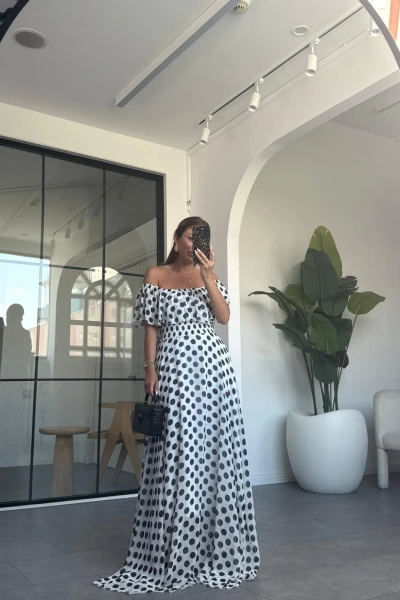 BEYAZ PUANLI MADONNA YAKA ŞİFON ELBİSE