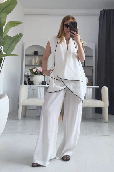 Beyaz Şeritli Orjinal Marka Takım