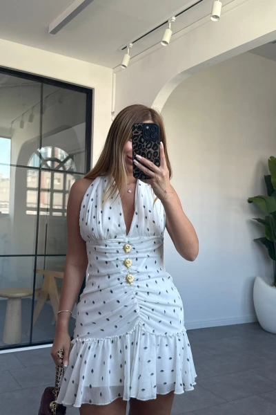 BEYAZ ŞİFON GOLD DETAYLI DRAPE MİNİ ELBİSE