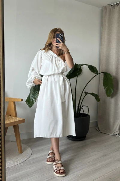 Beyaz Tek Kol Kuşaklı Poplin Elbise