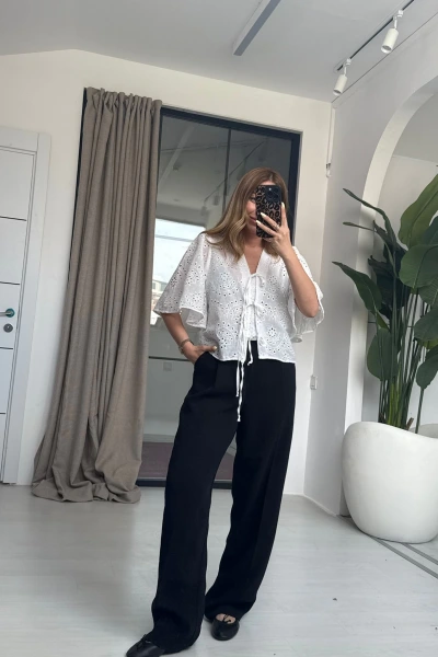 BEYAZ YARIM KOL FİSTO GÖMLEK