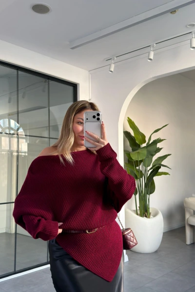 BORDO ASİMETRİK KAYIK YAKA TRİKO