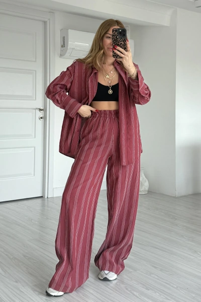 Bordo Dik Çizgili Takım