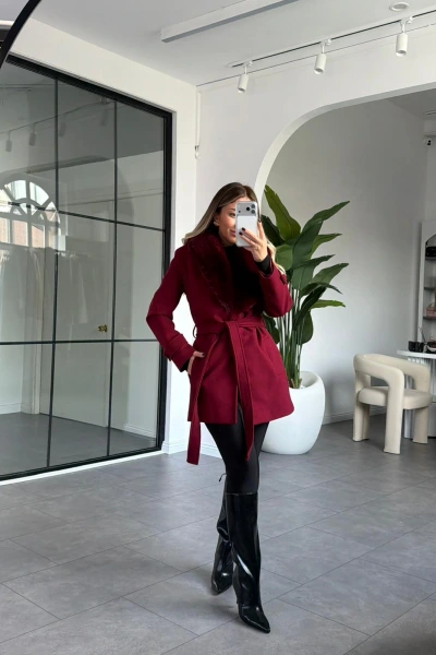 BORDO KÜRK YAKA PREMİUM KISA KAŞE KABAN