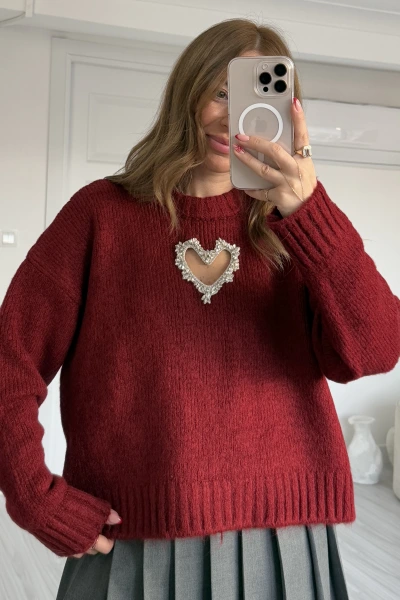 Bordo Önü Taşlı Kalp Detaylı Triko Kazak