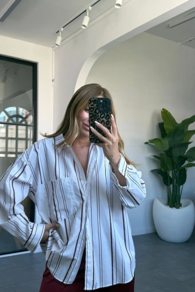 Çizgili Cep Detaylı Gömlek