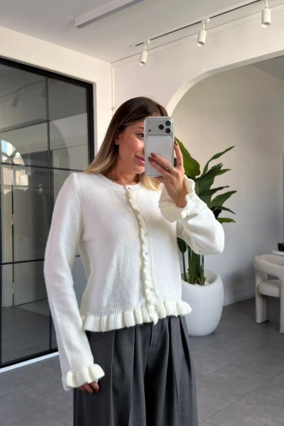 EKRU FIRFIR DETAYLI HIRKA