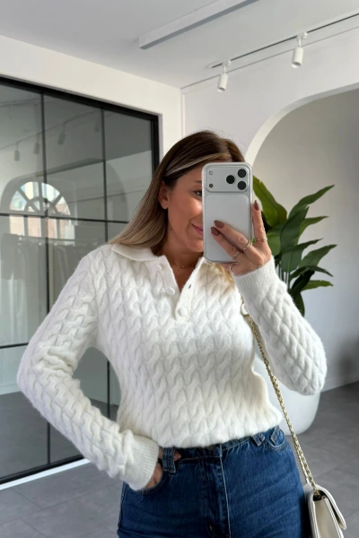 EKRU ÖRGÜ DESEN POLO YAKA KAZAK