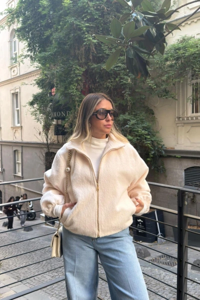 EKRU TÜYLÜ KAŞE BOMBER CEKET