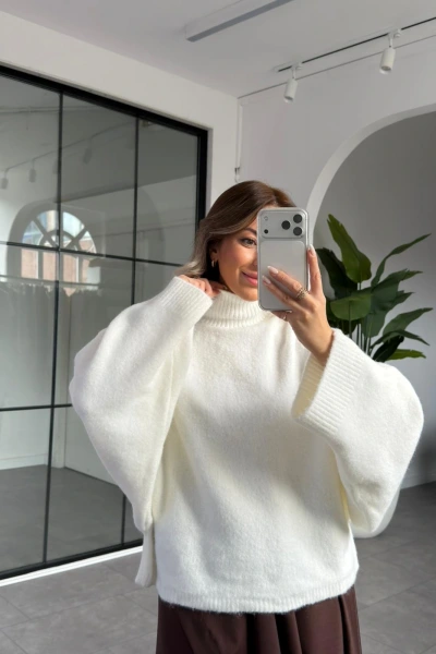 EKRU YUMUŞACIK DOKULU YARASA KOL TRİKO