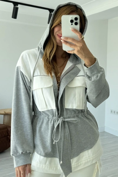 Gri Belden Bağlamalı Kapüşonlu Ceket