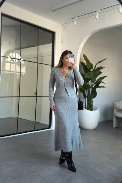 GRİ ETEK HIRKA TRİKO TAKIM