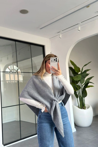 GRİ MELANJ ÜÇGEN İÇTEN GEÇMELİ TRİKO ŞAL