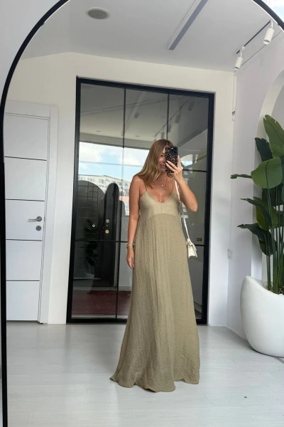 HAKİ ASKILI ELBİSE