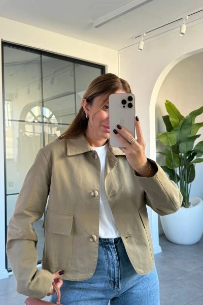 HAKİ KAPAK CEPLİ KISA CEKET