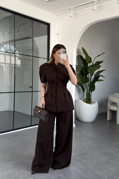 KAHVE BELDEN OTURTMALI PANTOLONLU TAKIM