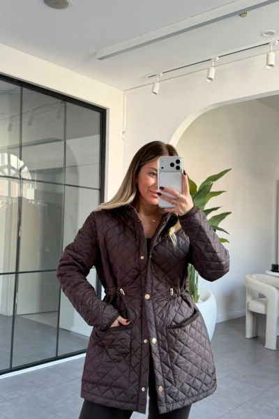 KAHVE BELİ BÜZGÜLÜ KAPİTONE MONT