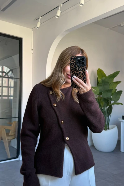 KAHVE ÇAPRAZ GOLD DÜĞMELİ HIRKA