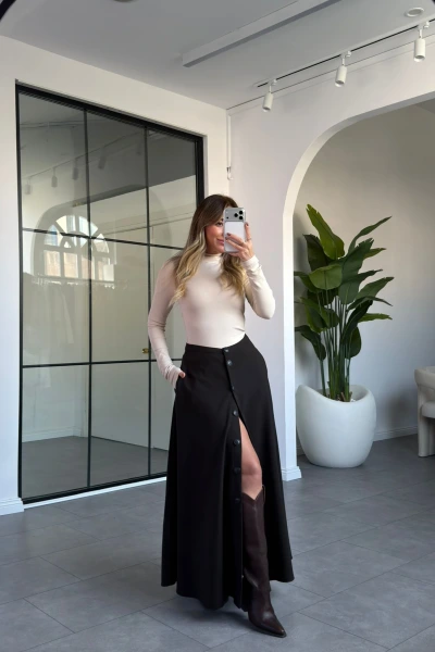 KAHVE DÜĞMELİ KLOŞ ETEK