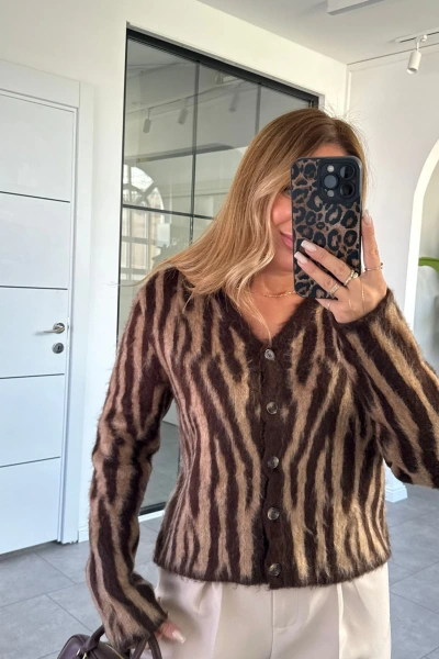 KAHVE FIRÇALANMIŞ DOKULU TRİKO HIRKA