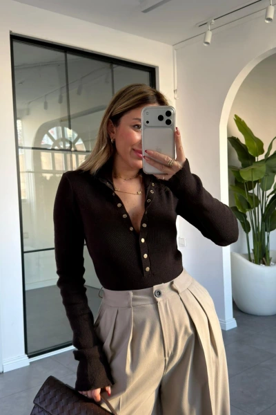 KAHVE GOLD ÇITÇITLI TRİKO BLUZ