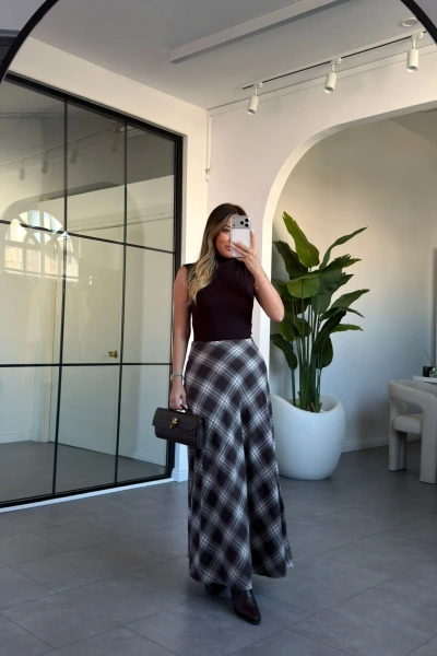 KAHVE KREM EKOSE DESEN ETEK