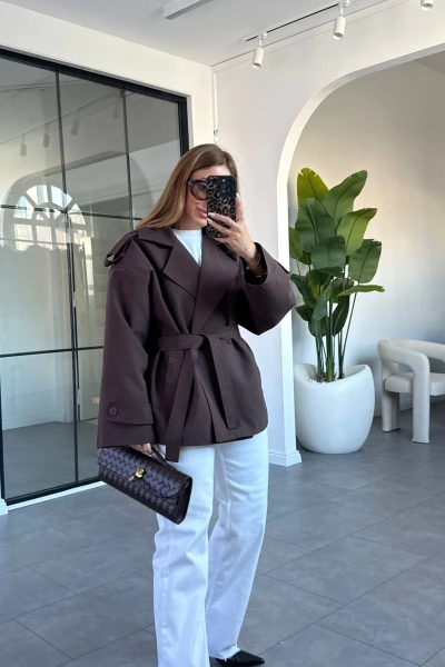 KAHVE OMUZ VATKALI KISA TRENÇKOT