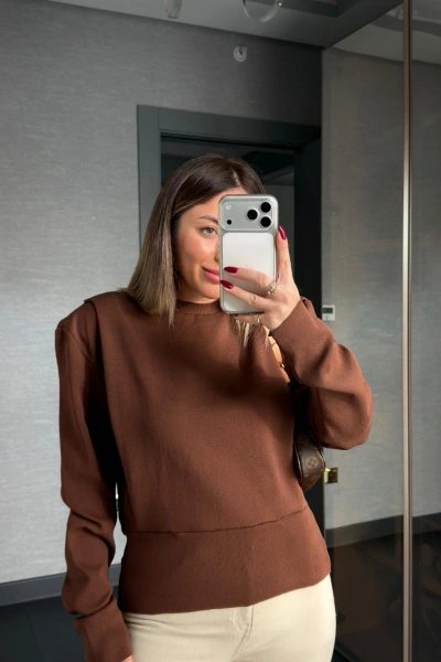 KAHVE OMUZU VATKALI TRİKO KAZAK