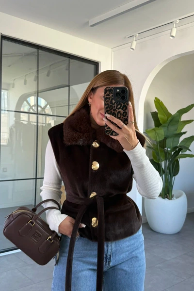 KAHVE SERY YAKASI KÜRKLÜ YELEK