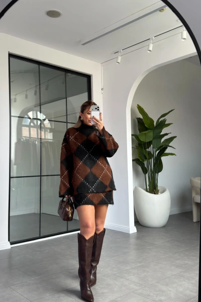 KAHVERENGİ BAKLAVA DESEN ETEK TAKIM