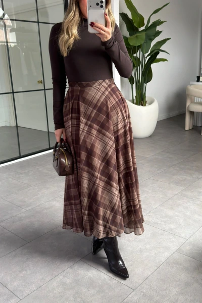 KAHVERENGİ EKOSE DESEN ŞİFON ETEK