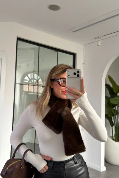 KAHVERENGİ PELUŞ ATKI