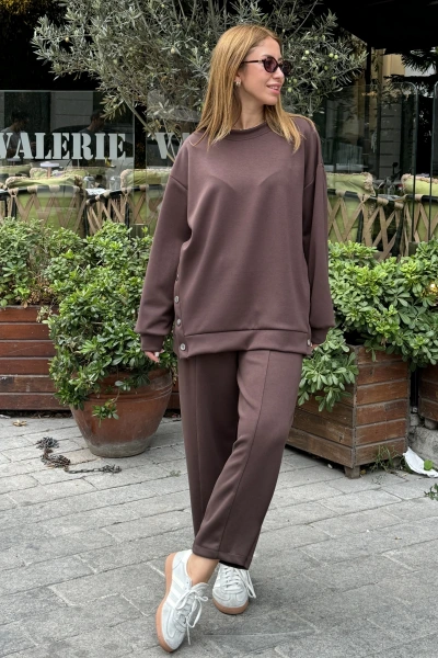 Kahverengi Yanları Çıtçıtlı Modal Takım