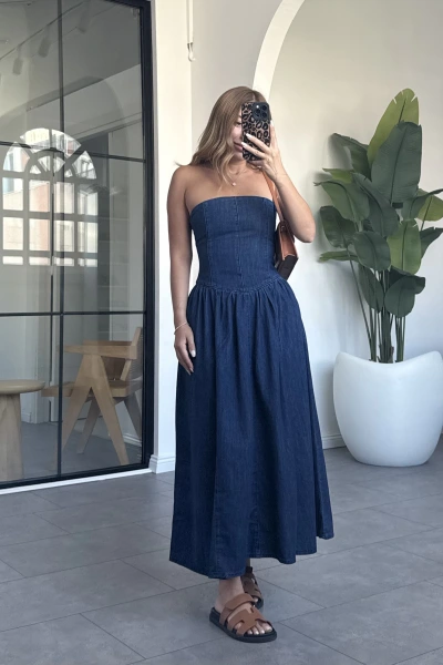 KOYU MAVİ STRAPLEZ JEAN ELBİSE