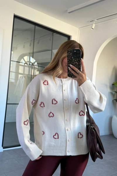 KREM KALP NAKIŞLI HIRKA