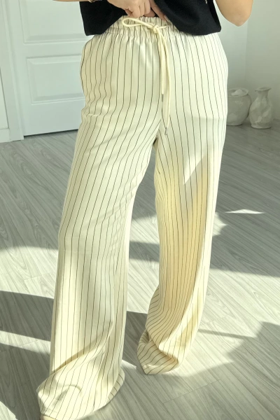 Krem Oysh Marka Çizgili Modal Pantolon