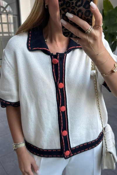 KREM TURUNCU DÜĞME DETAYLI KISA KOL HIRKA